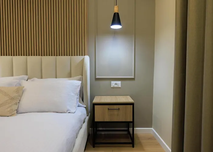 Syncron Centre Skyline Rooftop Appartement Tirana