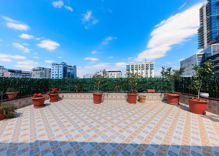 Syncron Centre Skyline Rooftop 公寓 地拉那