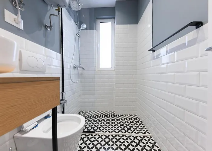 Syncron Centre Skyline Rooftop Tiran