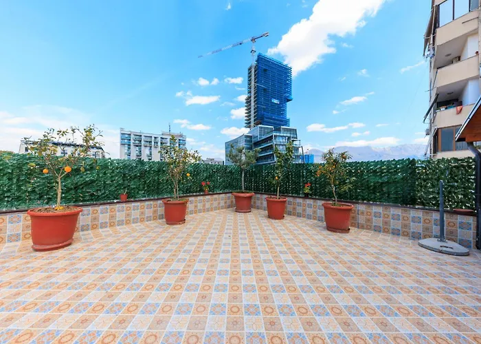 Syncron Centre Skyline Rooftop Daire